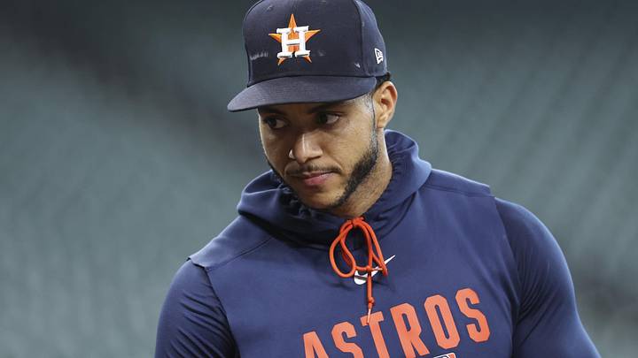 Astros shortstop Jeremy Pena (3) on the field before the game against the Detroit Tigers at Daikin Park.