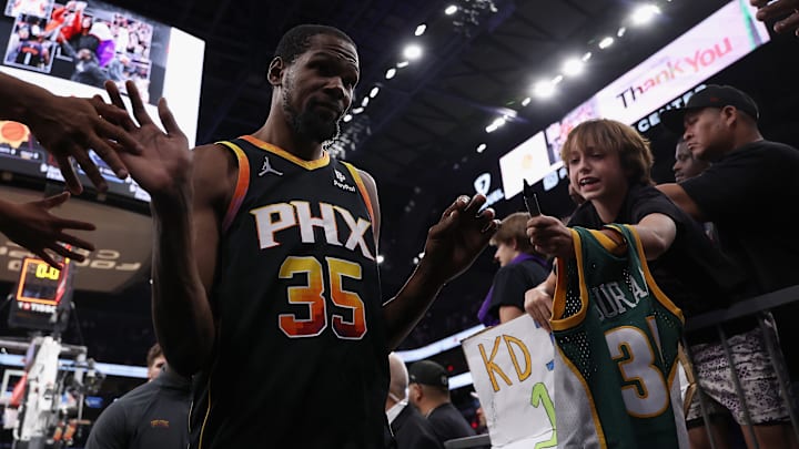 Minnesota Timberwolves v Phoenix Suns - Game Four