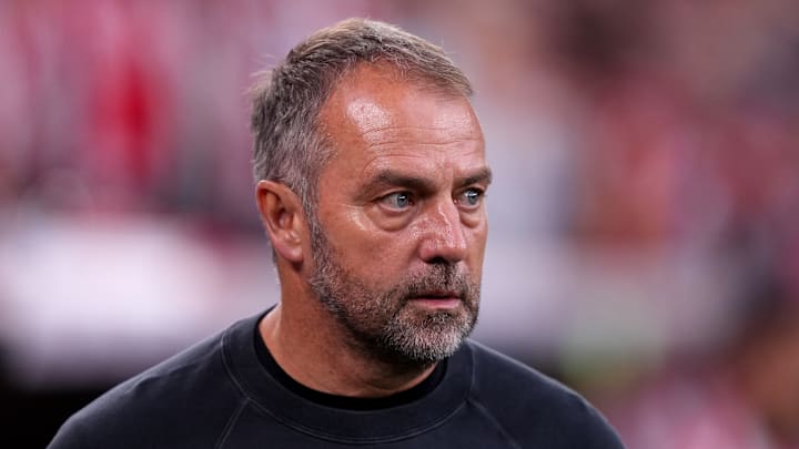 Hansi Flick et le FC Barcelone vont souffrir de l'absence de l'un de leurs cadres pour de longs mois Hansi Flick et le FC Barcelone vont souffrir de l'absence de l'un de leurs cadres pour de longs mois