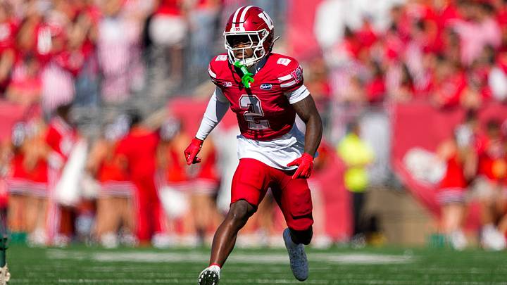 Wisconsin Badgers cornerback Javan Robinson. Wisconsin Badgers cornerback Javan Robinson.