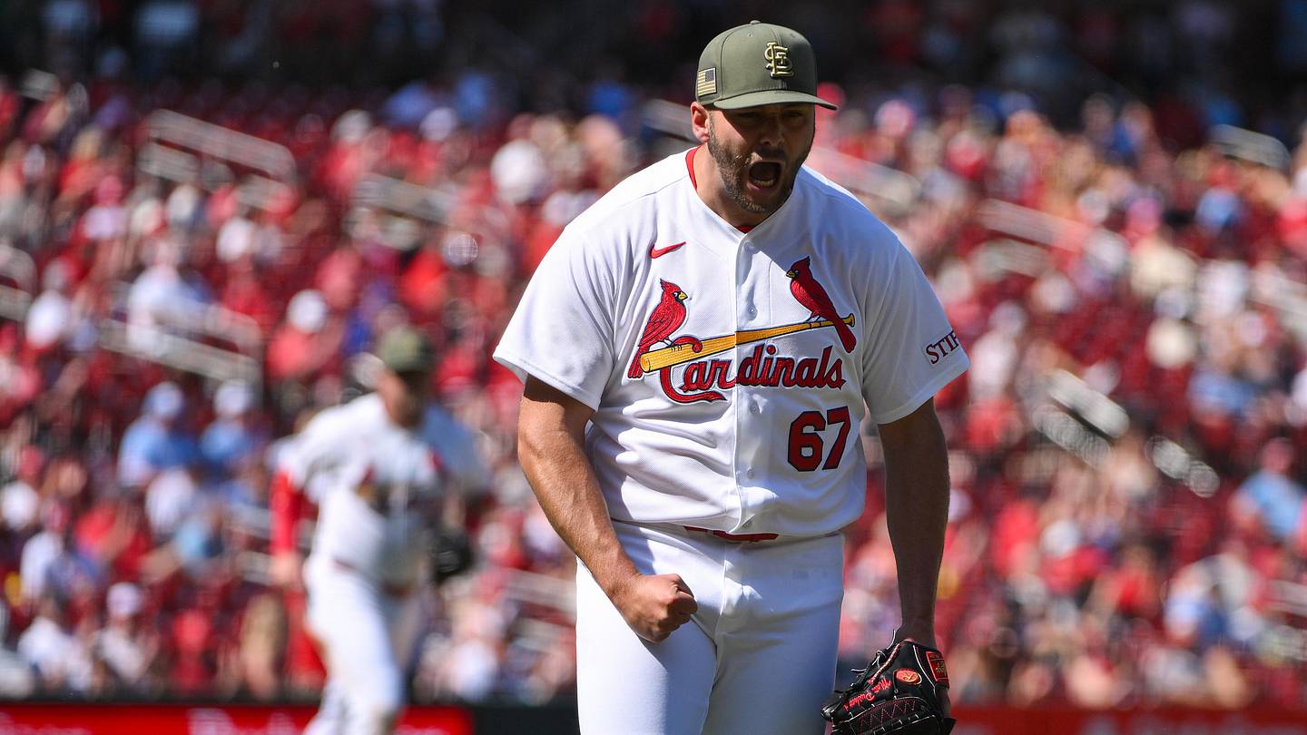 Cardinals Officially Lose Rookie Hurler to Marlins