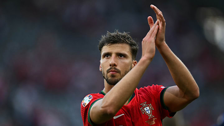 TOPSHOT-FBL-EURO-2024-MATCH23-TUR-POR-FANS