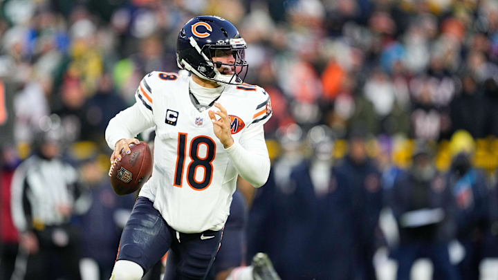 Dec 7, 2025; Green Bay, Wisconsin, USA; Chicago Bears quarterback Caleb Williams (18) looks to throw in the first quarter against the Green Bay Packers at Lambeau Field. Mandatory Credit: Jeff Hanisch-Imagn Images Dec 7, 2025; Green Bay, Wisconsin, USA; Chicago Bears quarterback Caleb Williams (18) looks to throw in the first quarter against the Green Bay Packers at Lambeau Field. Mandatory Credit: Jeff Hanisch-Imagn Images