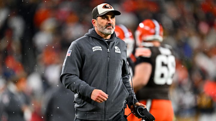 Pittsburgh Steelers v Cleveland Browns