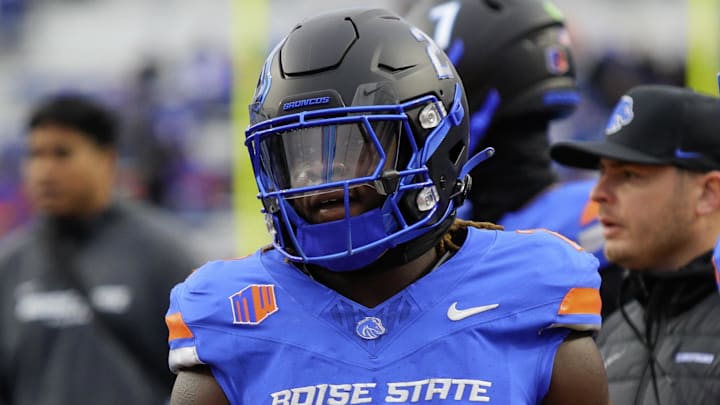 Nov 1, 2024; Boise, Idaho, USA; Boise State Broncos running back Ashton Jeanty (2) warms up before the game against the San Diego State Aztecs at Albertsons Stadium. Mandatory Credit: Brian Losness-Imagn Images
