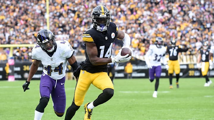 Oct 8, 2023; Pittsburgh, Pennsylvania, USA;  Pittsburgh Steelers wide receiver George Pickens (14)