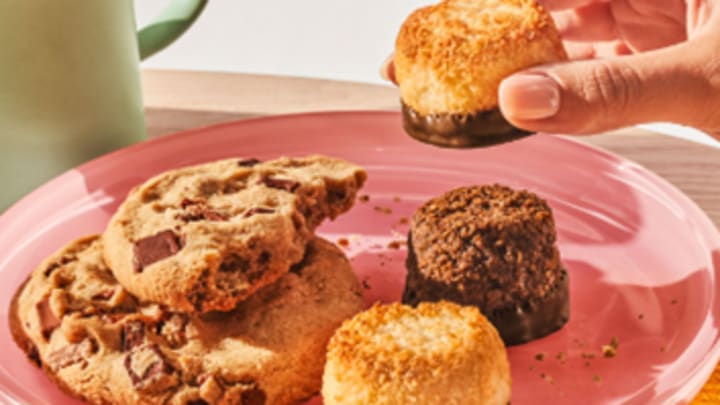Panera new bakery items, Macaroons