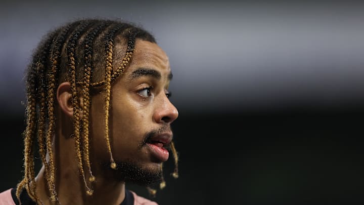 Bradley Barcola a été pris au piège par un supporter de l'OM.