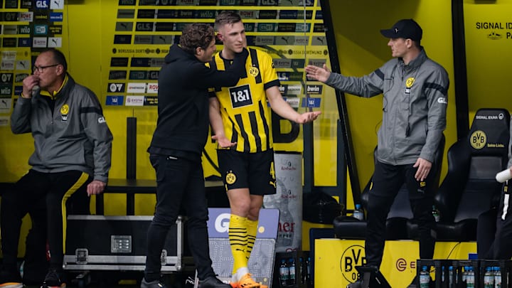 Edin Terzic & Nico Schlotterbeck Edin Terzic & Nico Schlotterbeck