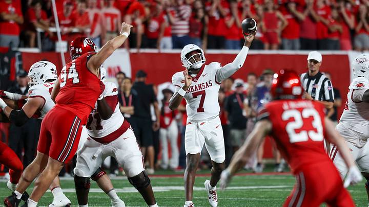 Sep 12, 2026; Salt Lake City, Utah, USA; Arkansas Razorbacks quarterback KJ Jackson (7) makes a pass against the Utah Utes during the first quarter at Rice-Eccles Stadium. Mandatory Credit: Rob Gray-Imagn Images Sep 12, 2026; Salt Lake City, Utah, USA; Arkansas Razorbacks quarterback KJ Jackson (7) makes a pass against the Utah Utes during the first quarter at Rice-Eccles Stadium. Mandatory Credit: Rob Gray-Imagn Images