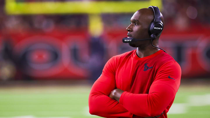 Dec 21, 2025; Houston, Texas, USA; Houston Texans head coach Demeco Ryans stands on the sidelines during the fourth quarter against the Las Vegas Raiders at NRG Stadium. Mandatory Credit: Thomas Shea-Imagn Images Dec 21, 2025; Houston, Texas, USA; Houston Texans head coach Demeco Ryans stands on the sidelines during the fourth quarter against the Las Vegas Raiders at NRG Stadium. Mandatory Credit: Thomas Shea-Imagn Images