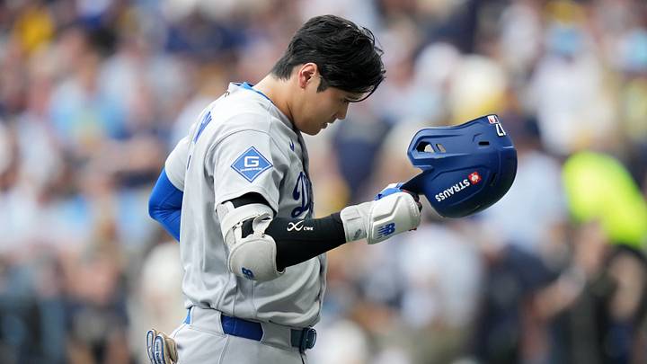 National League Championship Series: Los Angeles Dodgers v Milwaukee Brewers - Game Two National League Championship Series: Los Angeles Dodgers v Milwaukee Brewers - Game Two