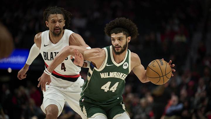 Mar 25, 2026; Portland, Oregon, USA; Milwaukee Bucks guard Andre Jackson Jr. (44) drives to the basket during the second half against Portland Trail Blazers guard Matisse Thybulle (4) at Moda Center. Mandatory Credit: Troy Wayrynen-Imagn Images