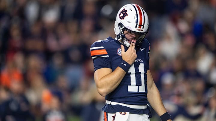 Auburn Tigers quarterback Jackson Arnold (11) takes the field for the first time in the second half as Auburn Tigers take on Kentucky Wildcats at Jordan-Hare Stadium in Auburn, Ala. on Saturday, Nov. 1, 2025. Kentucky Wildcats defeated Auburn Tigers 10-3. Auburn Tigers quarterback Jackson Arnold (11) takes the field for the first time in the second half as Auburn Tigers take on Kentucky Wildcats at Jordan-Hare Stadium in Auburn, Ala. on Saturday, Nov. 1, 2025. Kentucky Wildcats defeated Auburn Tigers 10-3.