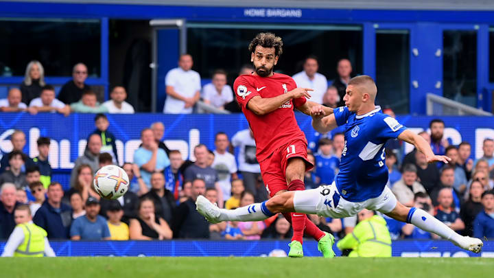 Liverpool e Everton fecham a rodada 23 do Campeonato Inglês.