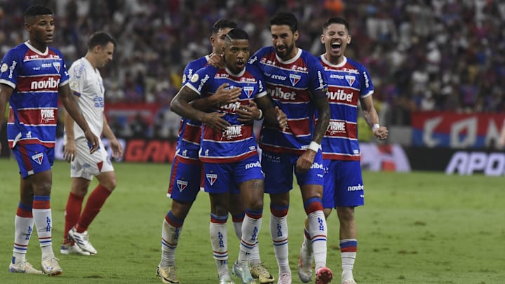 Marinho foi o grande artilheiro do jogo Marinho foi o grande artilheiro do jogo