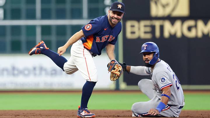 Aug 2, 2026; Houston, Texas, USA; Houston Astros second baseman Jose Altuve (27) reacts after forcing Texas Rangers third baseman Ezequiel Duran (20) out at second base and turning the double play in the fifth inning at Daikin Park. Mandatory Credit: Thomas Shea-Imagn Images Aug 2, 2026; Houston, Texas, USA; Houston Astros second baseman Jose Altuve (27) reacts after forcing Texas Rangers third baseman Ezequiel Duran (20) out at second base and turning the double play in the fifth inning at Daikin Park. Mandatory Credit: Thomas Shea-Imagn Images