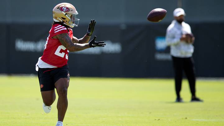 Jun 11, 2025; Santa Clara, CA, USA; San Francisco 49ers running back Jordan James (29) catches a pass during a team OTA at Levi's Stadium. Mandatory Credit: D. Ross Cameron-Imagn Images Jun 11, 2025; Santa Clara, CA, USA; San Francisco 49ers running back Jordan James (29) catches a pass during a team OTA at Levi's Stadium. Mandatory Credit: D. Ross Cameron-Imagn Images