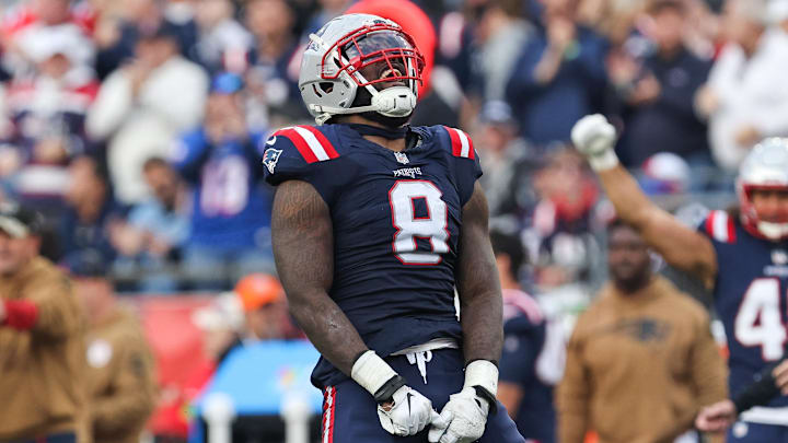 Nov 5, 2023; Foxborough, Massachusetts, USA; New England Patriots linebacker Ja'Whaun Bentley (8) celebrates after sacking Washington Commanders quarterback Sam Howell (14) during the second half at Gillette Stadium. Mandatory Credit: Paul Rutherford-Imagn Images Nov 5, 2023; Foxborough, Massachusetts, USA; New England Patriots linebacker Ja'Whaun Bentley (8) celebrates after sacking Washington Commanders quarterback Sam Howell (14) during the second half at Gillette Stadium. Mandatory Credit: Paul Rutherford-Imagn Images