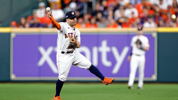 Altuve fue titular en el primer encuentro de la Serie de Campeonato