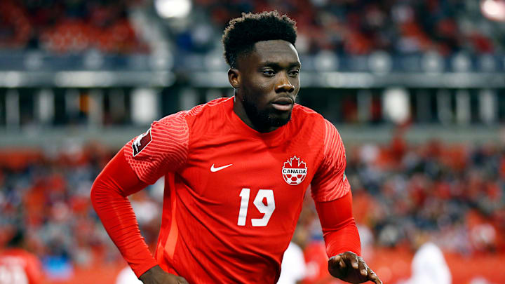 Alphonso Davies zählt zu den stärksten Linksverteidigern der Erde.