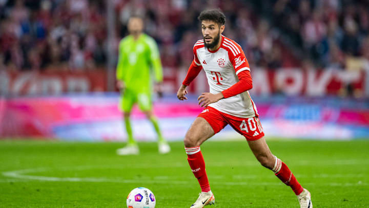 Noussair Mazraoui hat sich verteidigt