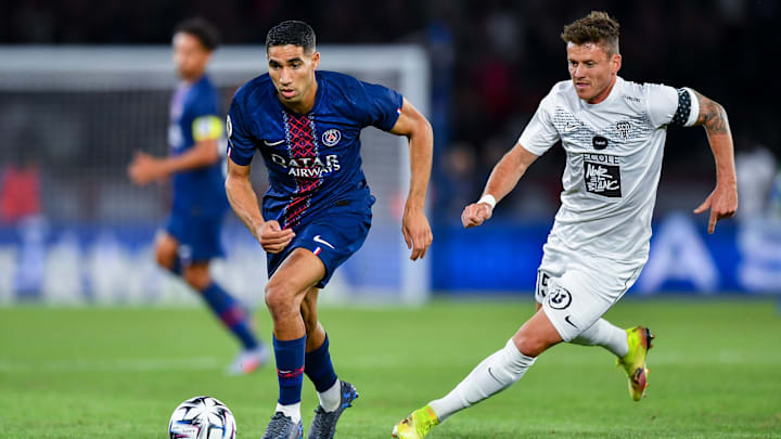 Paris Saint-Germain FC v Angers SCO - Ligue 1 McDonald's