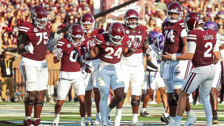 Mississippi State Bulldogs running back Fluff Bothwell celebrates with teammates after a touchdown during the first quarter against the Alcorn State Braves Mississippi State Bulldogs running back Fluff Bothwell celebrates with teammates after a touchdown during the first quarter against the Alcorn State Braves