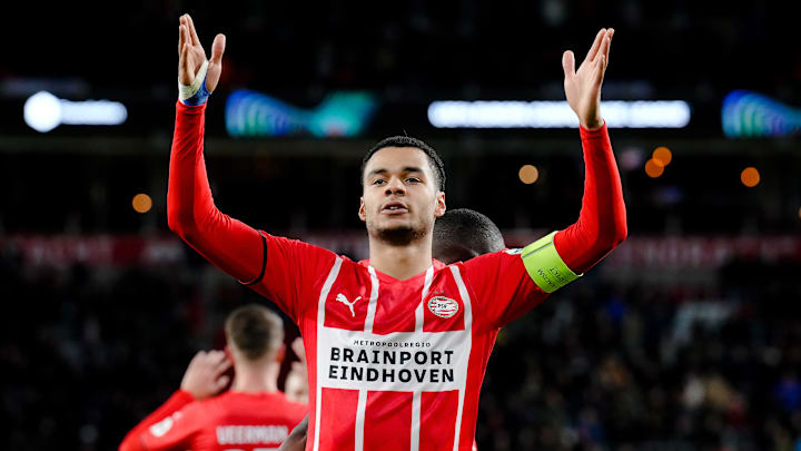 Estrela do PSV, Gakpo segue atraindo cada vez mais atenção nos bastidores da bola 