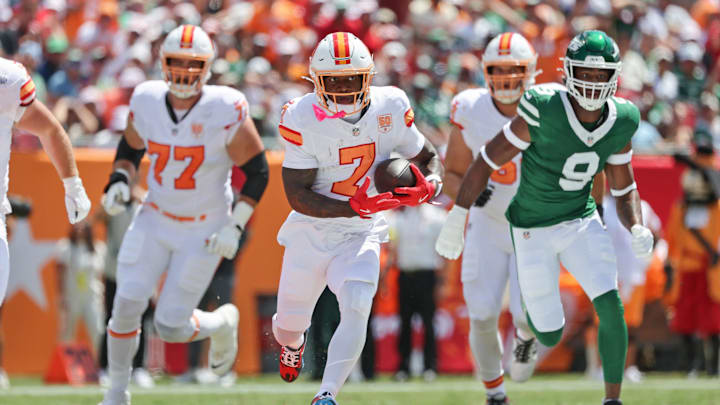 Tampa Bay Buccaneers running back Bucky Irving (7).