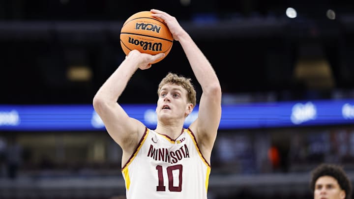 Mar 11, 2026; Chicago, IL, USA; Minnesota Golden Gophers forward Cade Tyson (10) shoots a free throw against the Rutgers Scarlet Knights during the second half at United Center. Mandatory Credit: Kamil Krzaczynski-Imagn Images