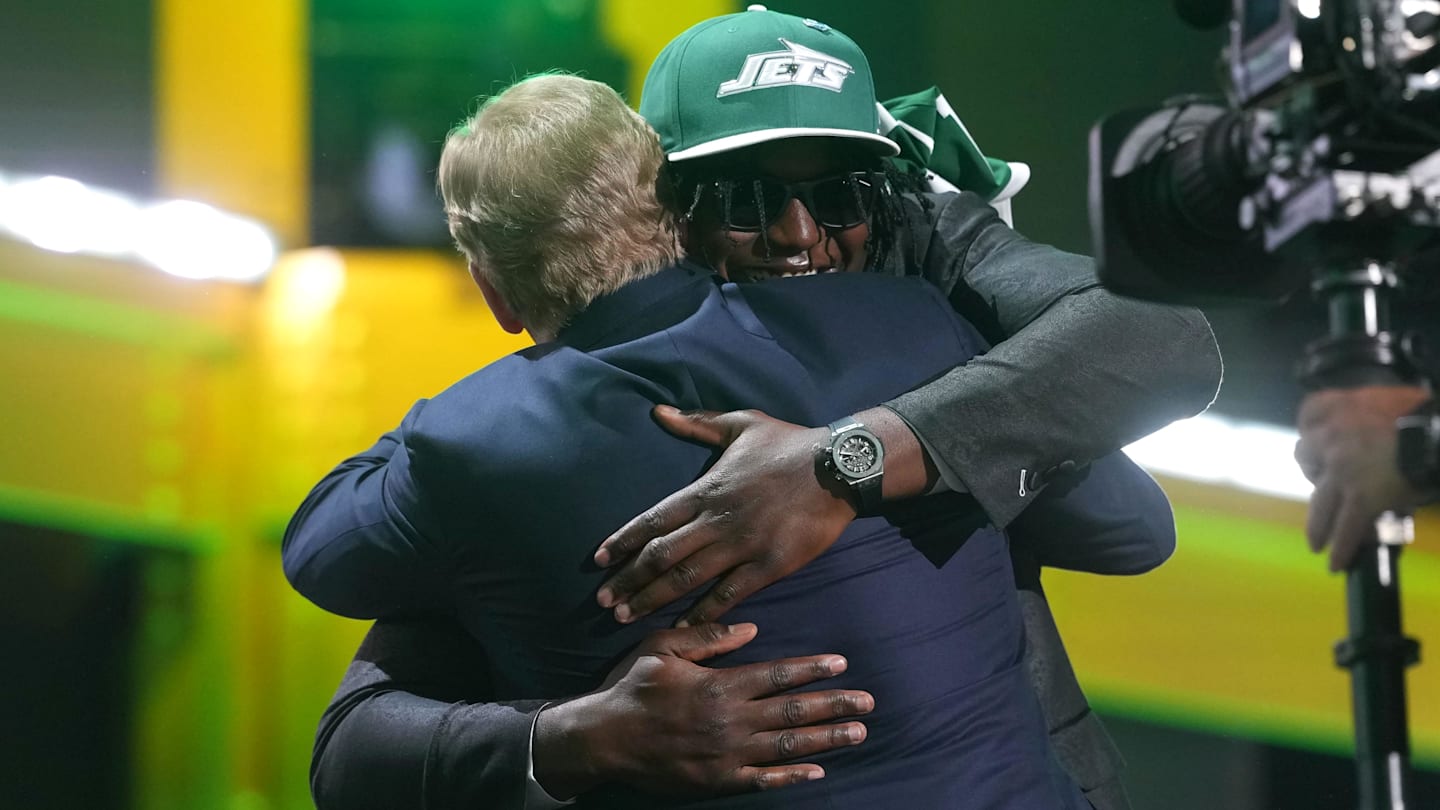 Jets' Biggest Draft Needs and Most Likely Picks in Rounds 2 & 3
