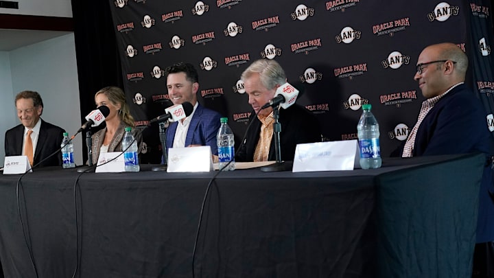 Buster Posey Announces Retirement
