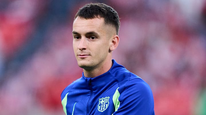 Marc Casado va peut-être quitter le FC Barcelone cet été. Marc Casado va peut-être quitter le FC Barcelone cet été.