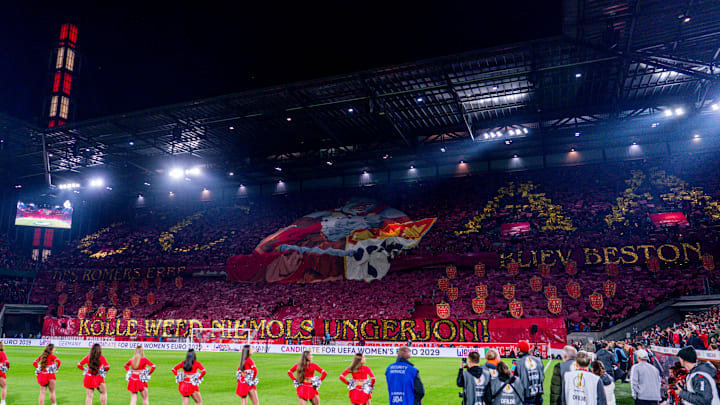 Das Rhein-Energie-Stadion ist bei den Spielen der Profis immer prallgefüllt