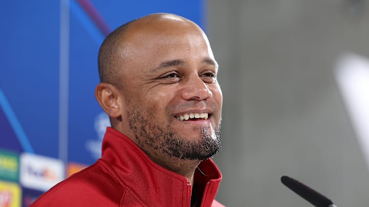 Bayern Munich head coach Vincent Kompany talking to media.