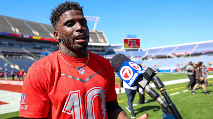 Feb 2, 2024; Orlando, FL, USA;  Miami Dolphins wide receiver Tyreek Hill (10) participates in the