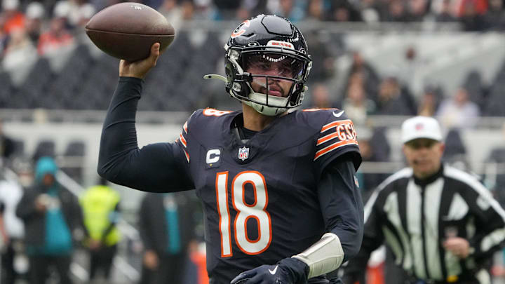 Caleb Williams looks downfield against the Jaguars. He looks to continue his progress facing Jayden Daniels' team Sunday.