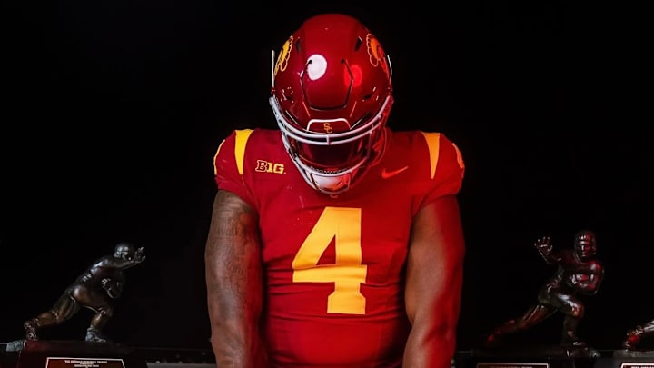 USC signee Edna Karr defensive lineman Jahkeem Stewart / Instagram / @flashoutjah USC signee Edna Karr defensive lineman Jahkeem Stewart / Instagram / @flashoutjah