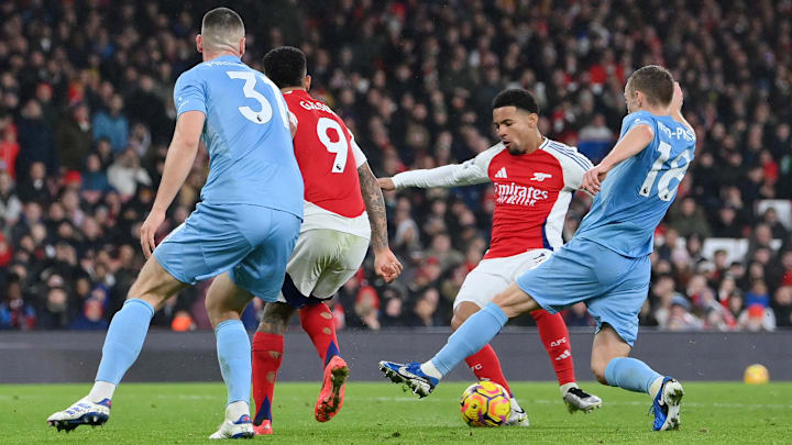 Ethan Nwaneri swept home his first Premier League goal for Arsenal
