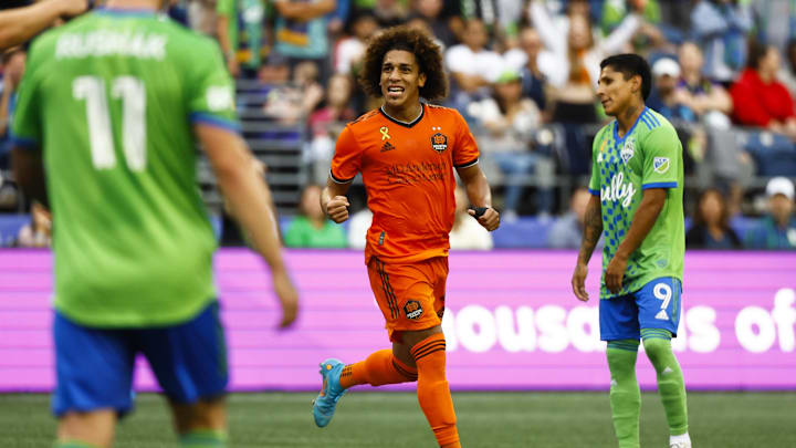 Sep 4, 2022; Seattle, Washington, USA; Houston Dynamo midfielder Adalberto Carrasquilla (20)