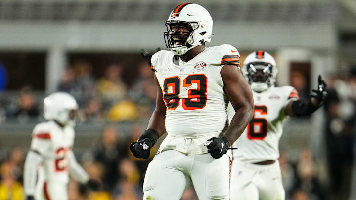 Cleveland Browns v Pittsburgh Steelers