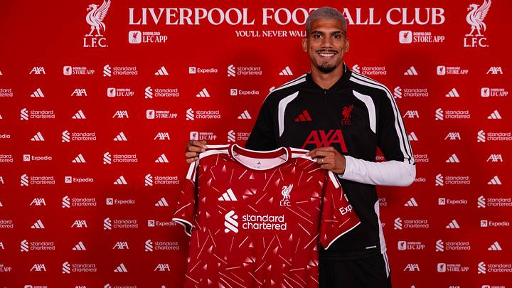 Liverpool Agree Deal To Sign Ronald Araujo On Loan From Barcelona