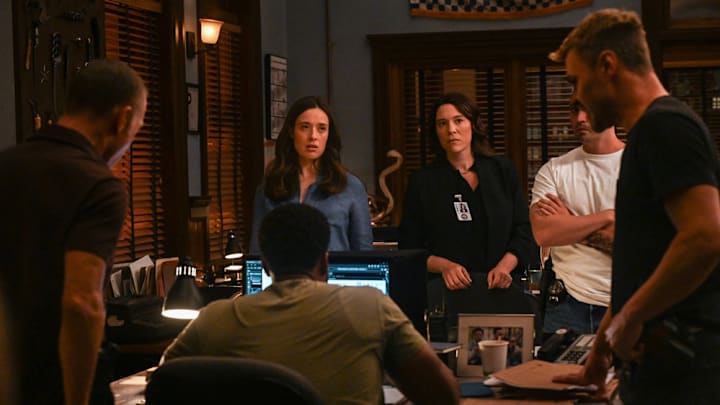 CHICAGO P.D. -- "The After" Episode 12004 -- Pictured: (l-r) Marina Squerciati as Officer Kim Burgess, Sara Bues as Asa Chapman
