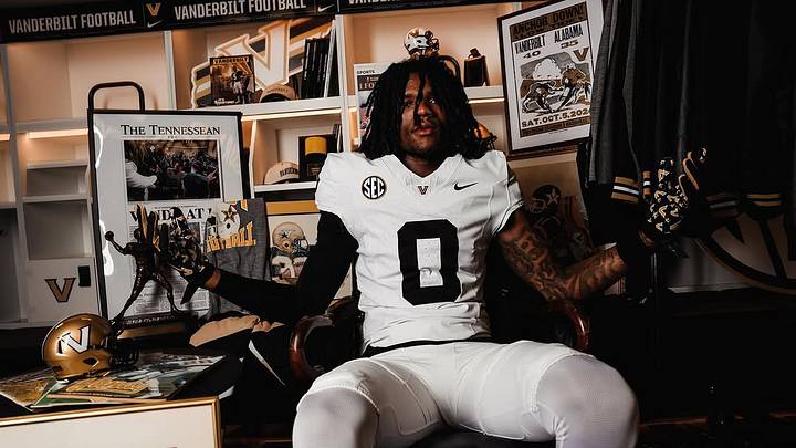 Four-star Omarii Sanders commits to Vanderbilt football