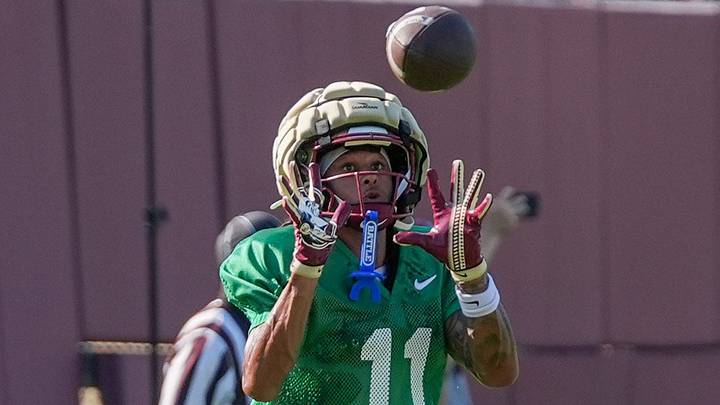 The Florida State Seminole Devin Carter (11)