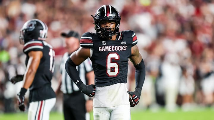 Sep 27, 2025; Columbia, South Carolina, USA; South Carolina Gamecocks linebacker Dylan Stewart (6) during the game against the Kentucky Wildcats in the second quarter at Williams-Brice Stadium. Mandatory Credit: Jeff Blake-Imagn Images