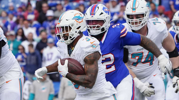 Nov 3, 2024; Orchard Park, New York, USA; Miami Dolphins running back Raheem Mostert (31) runs with the ball against the Buffalo Bills 