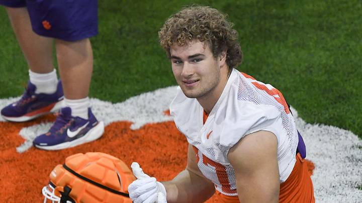Clemson linebacker Sammy Brown is expected to be one of the top linebackers of the 2026 season, entering his junior year.