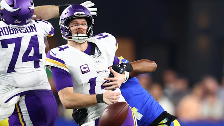 Darnold finished his superb season with consecutive poor performances.